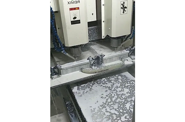 刀库精雕机加工笔记本键盘