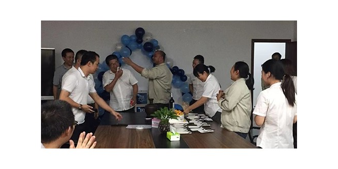 拔河+生日会+烧烤丨迪奥数控团建不负好时光